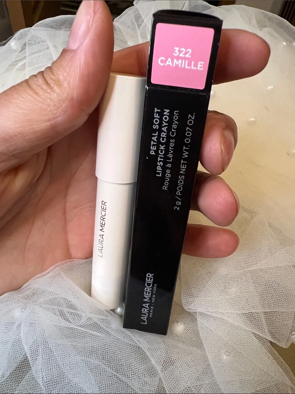 LAURA MERCIER Petal Soft Lipstick Crayon